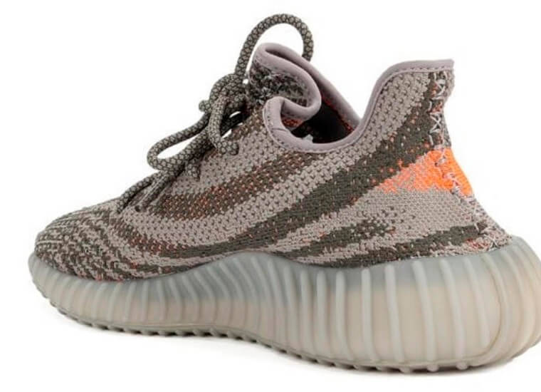 YEEZY BELUGA POSTERIOR