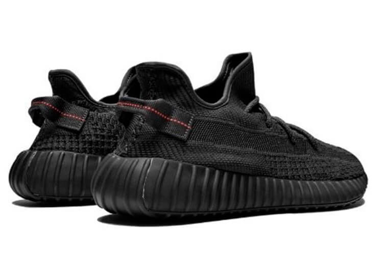 YEEZY BLACK STATIC POSTERIOR